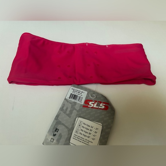 SLS3 HipZipp Running Belt - Picture 9 of 12